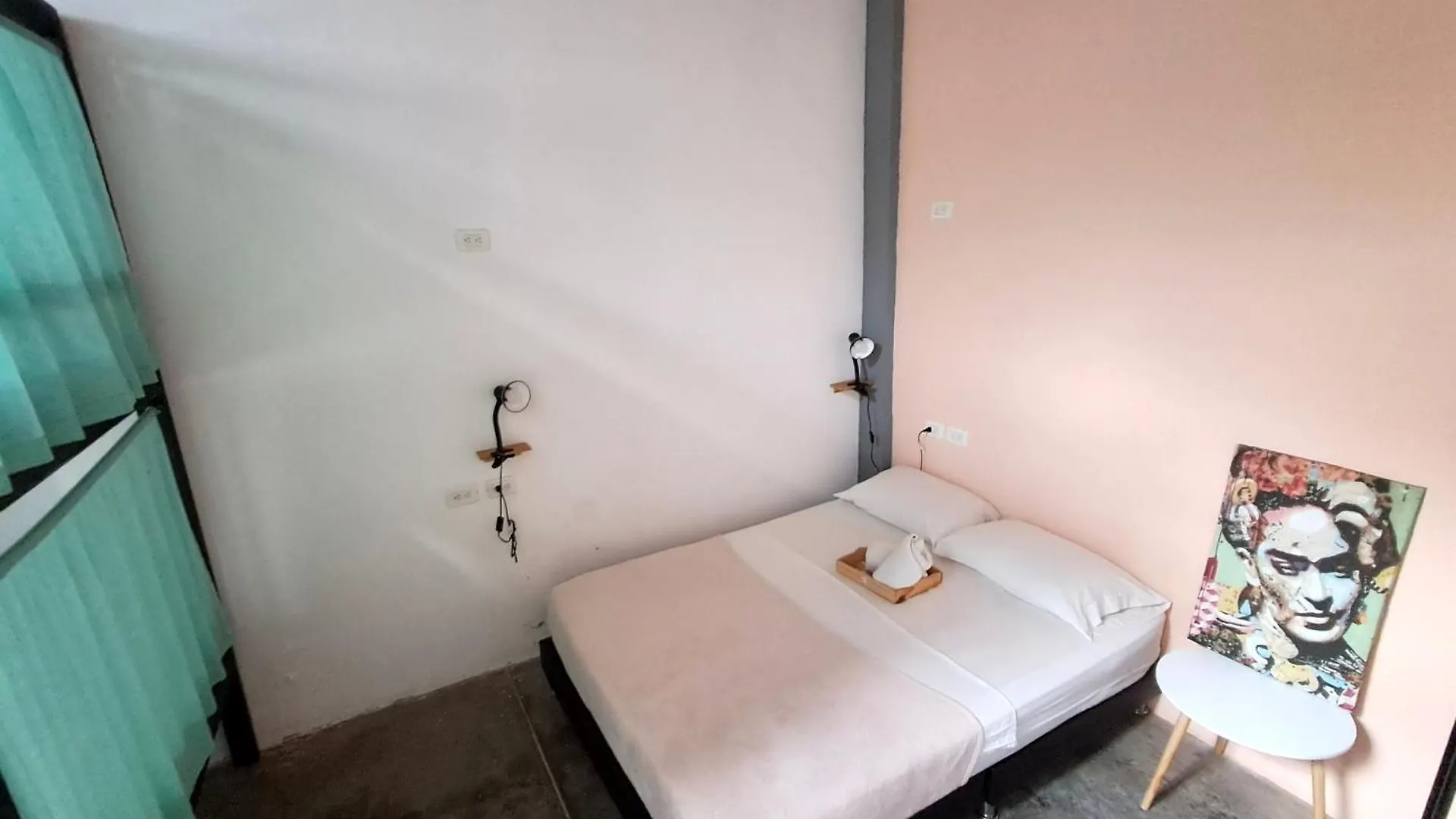 Imagine Hostel Santa Marta